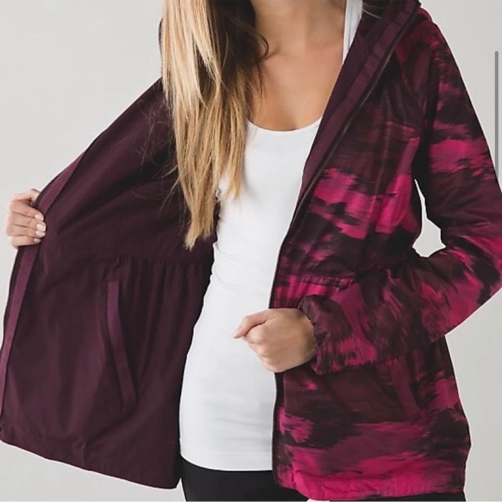 Lululemon Rain for Daze Reversible Adjustable Cinched Waist Peplum Jacket